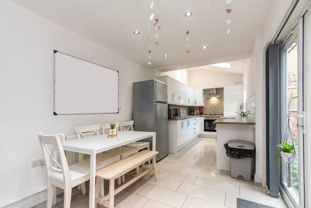 64 Cottesmore Road